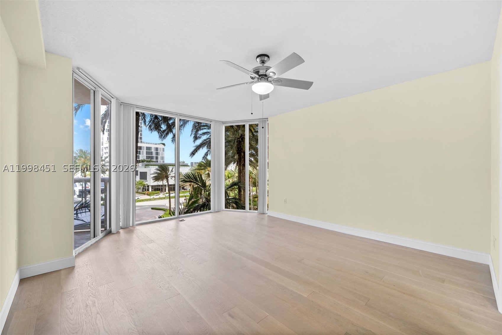 THE PINNACLE CONDO - Residential