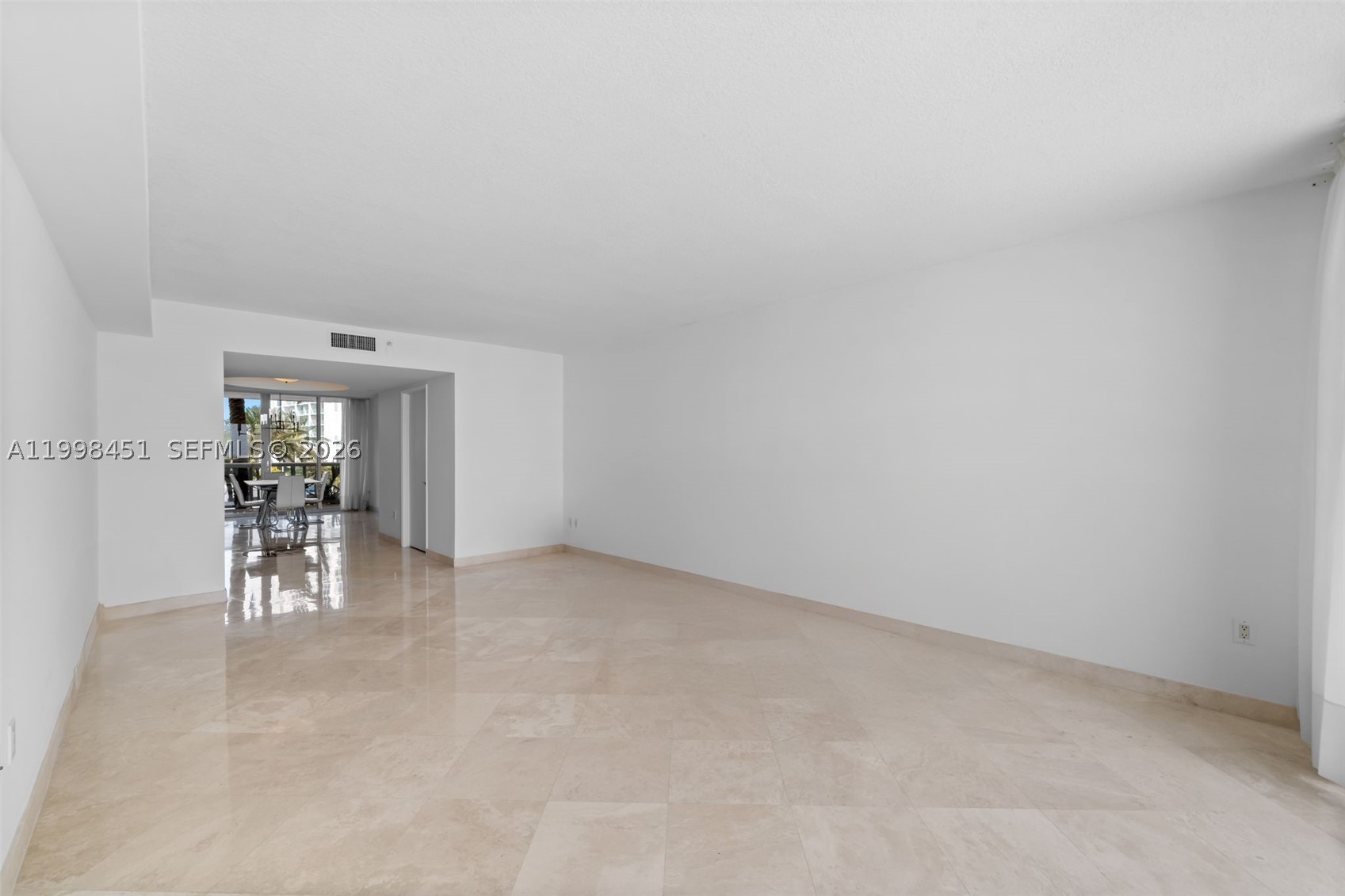 THE PINNACLE CONDO - Residential