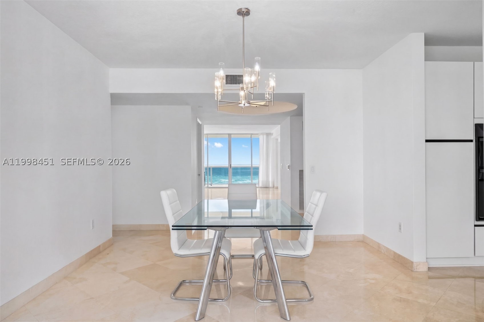 THE PINNACLE CONDO - Residential