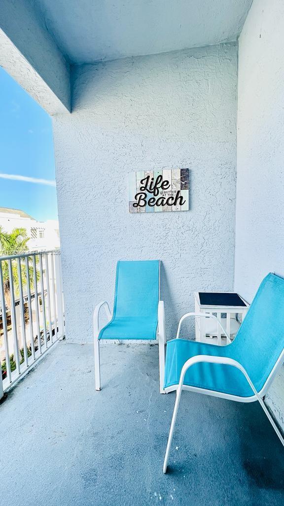 VILLAGE AT ABACOA CONDO - Residential Lease