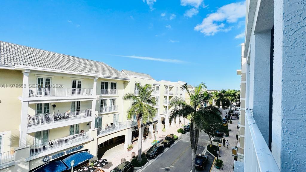 VILLAGE AT ABACOA CONDO - Residential Lease