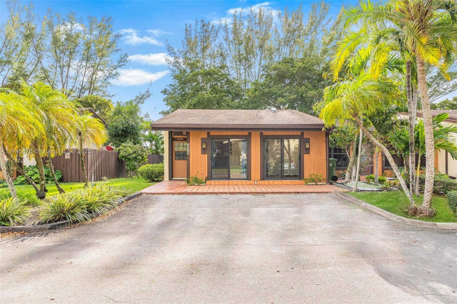 EVERGLADES SUGAR & LAND C - Residential