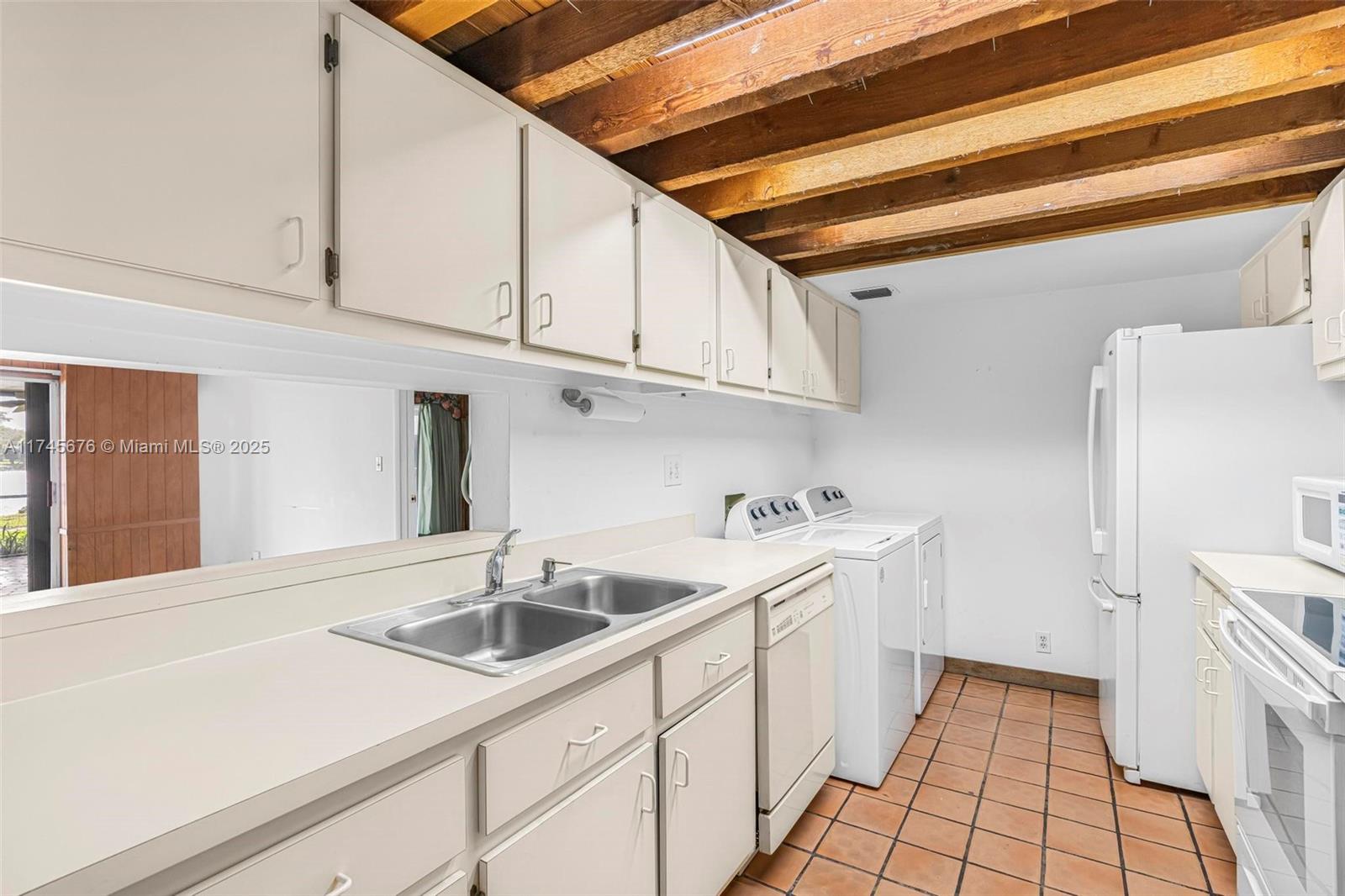 EVERGLADES SUGAR & LAND C - Residential