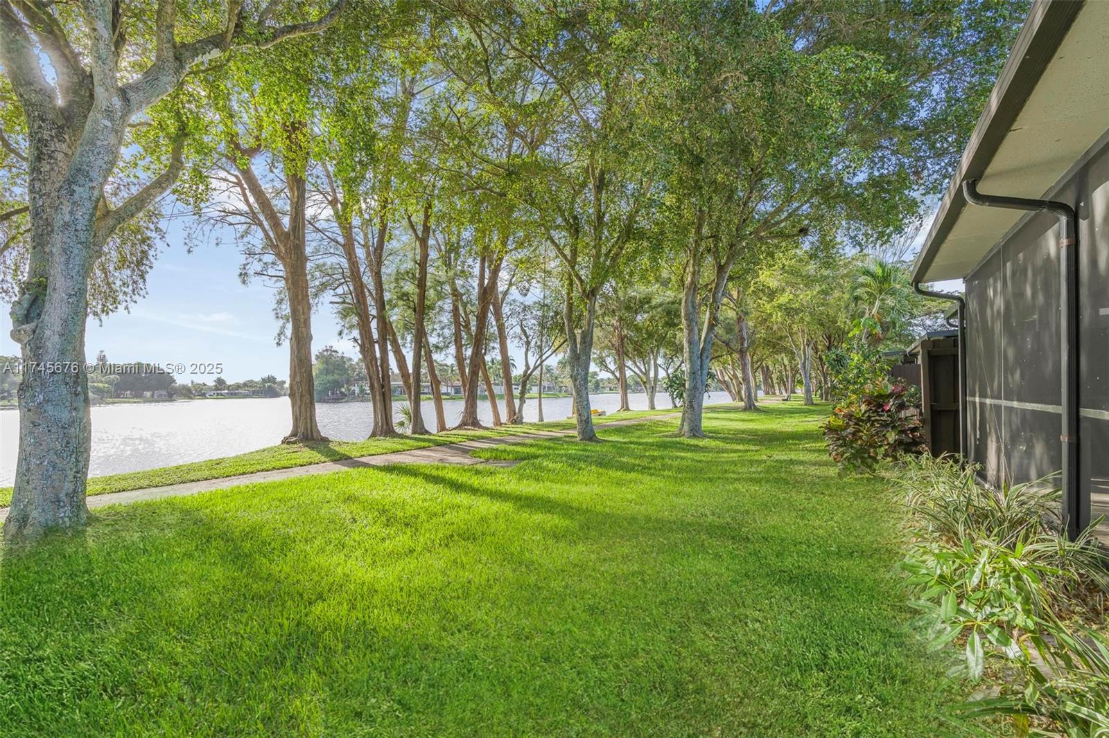 EVERGLADES SUGAR & LAND C - Residential