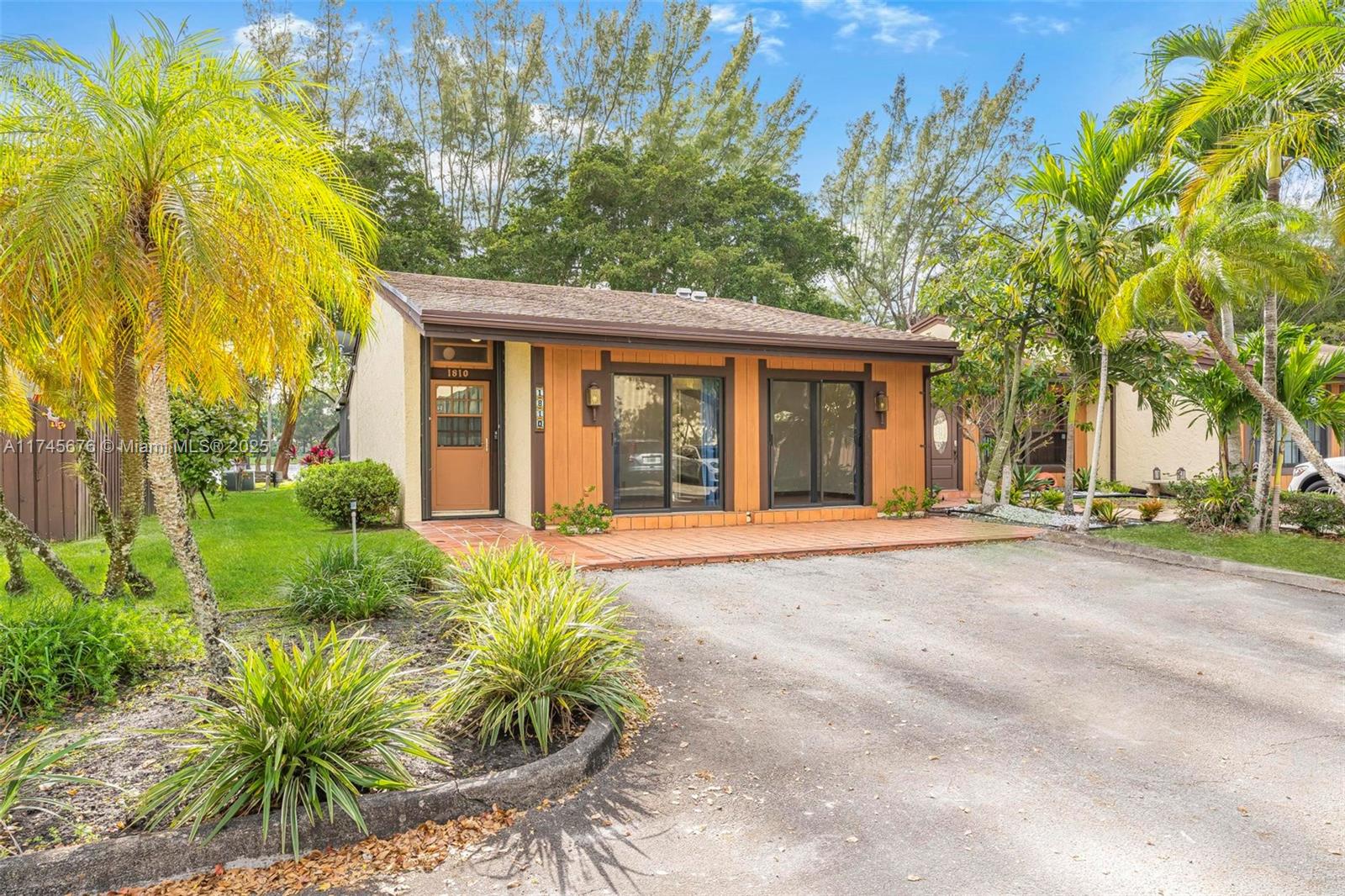 EVERGLADES SUGAR & LAND C - Residential