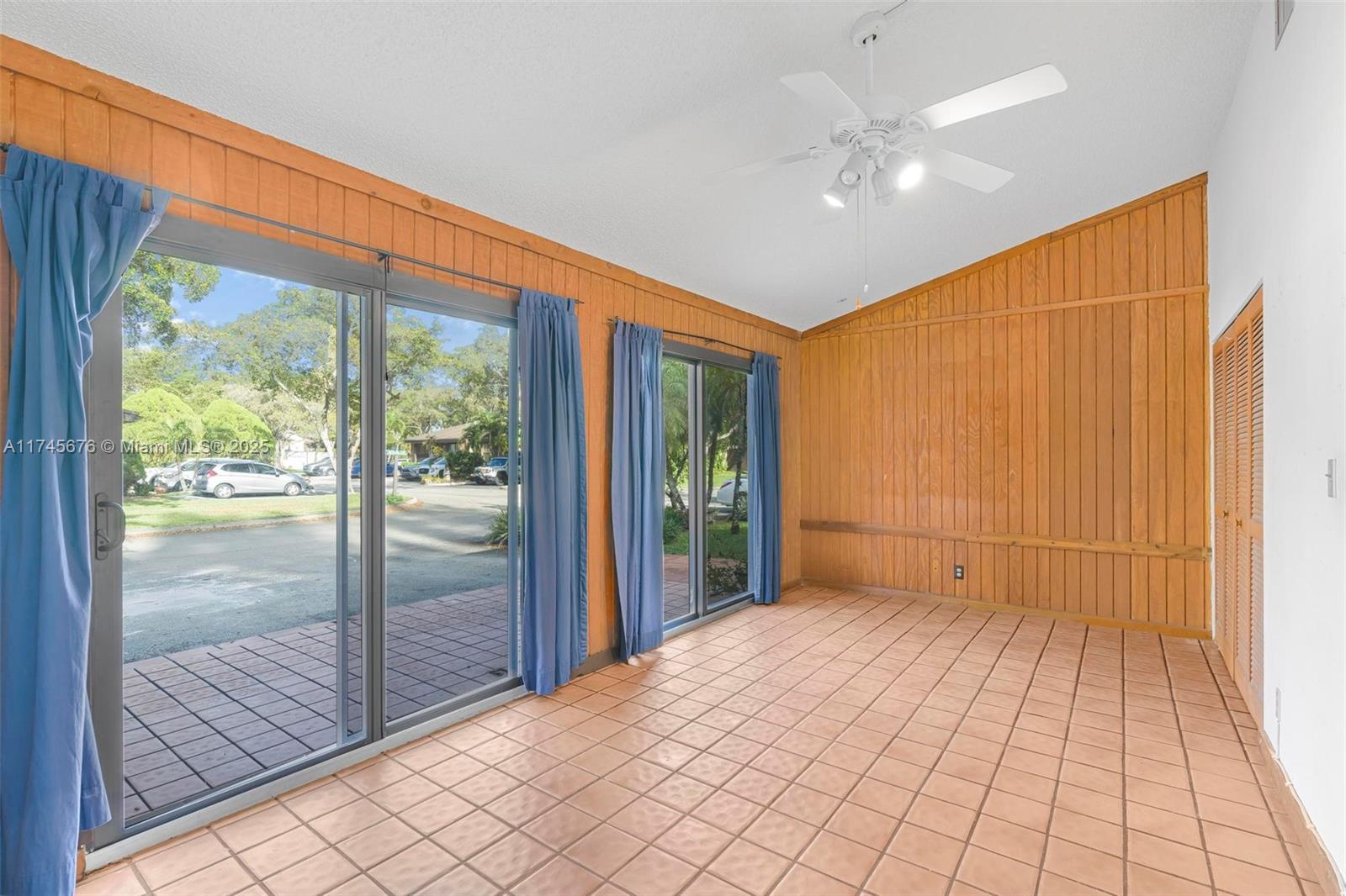 EVERGLADES SUGAR & LAND C - Residential