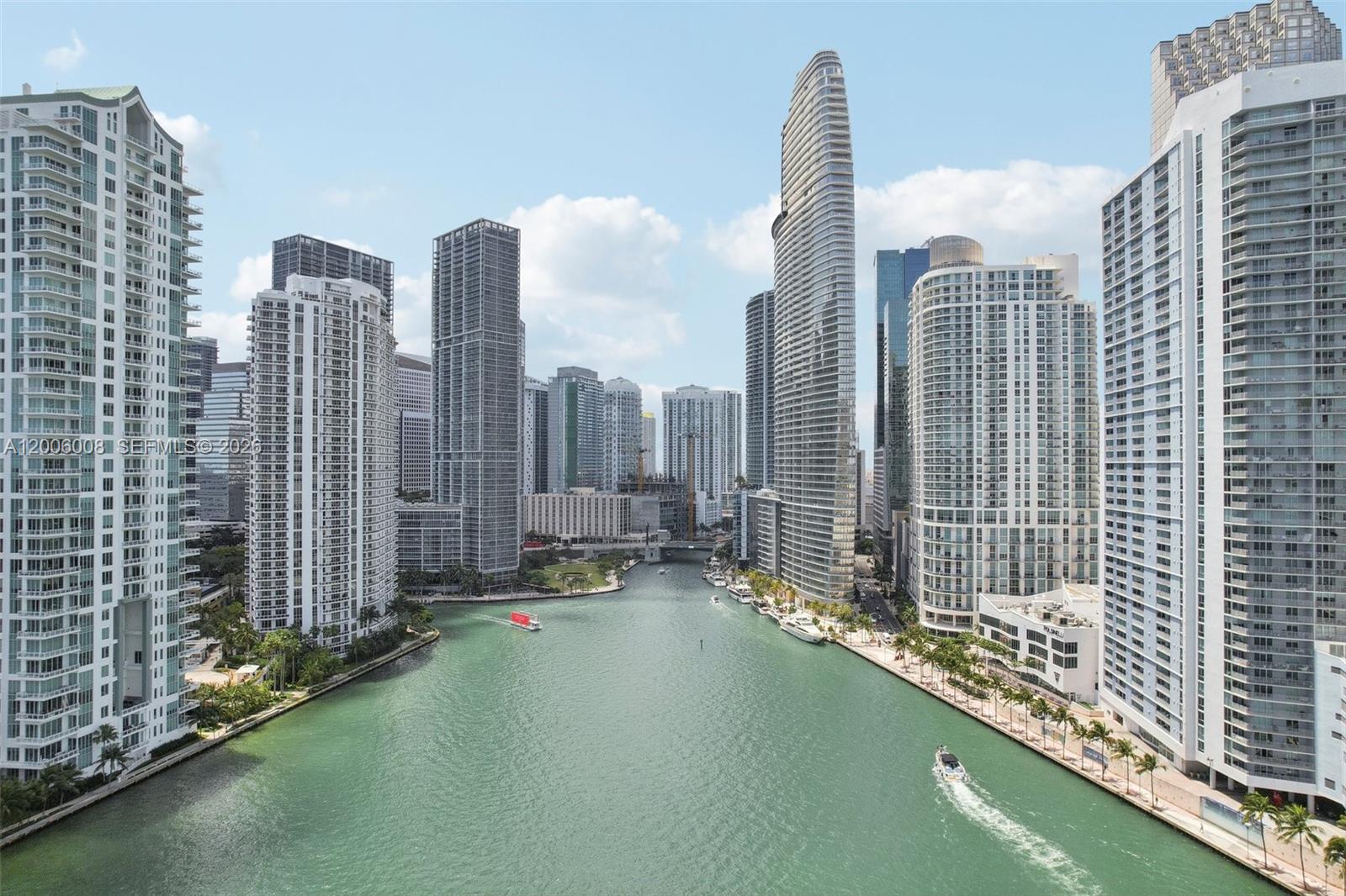 CARBONELL CONDO - Residential