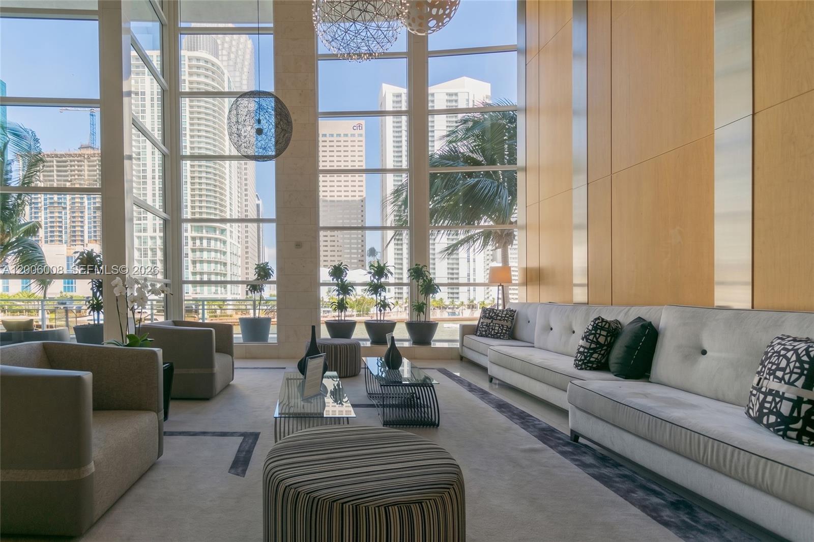 CARBONELL CONDO - Residential