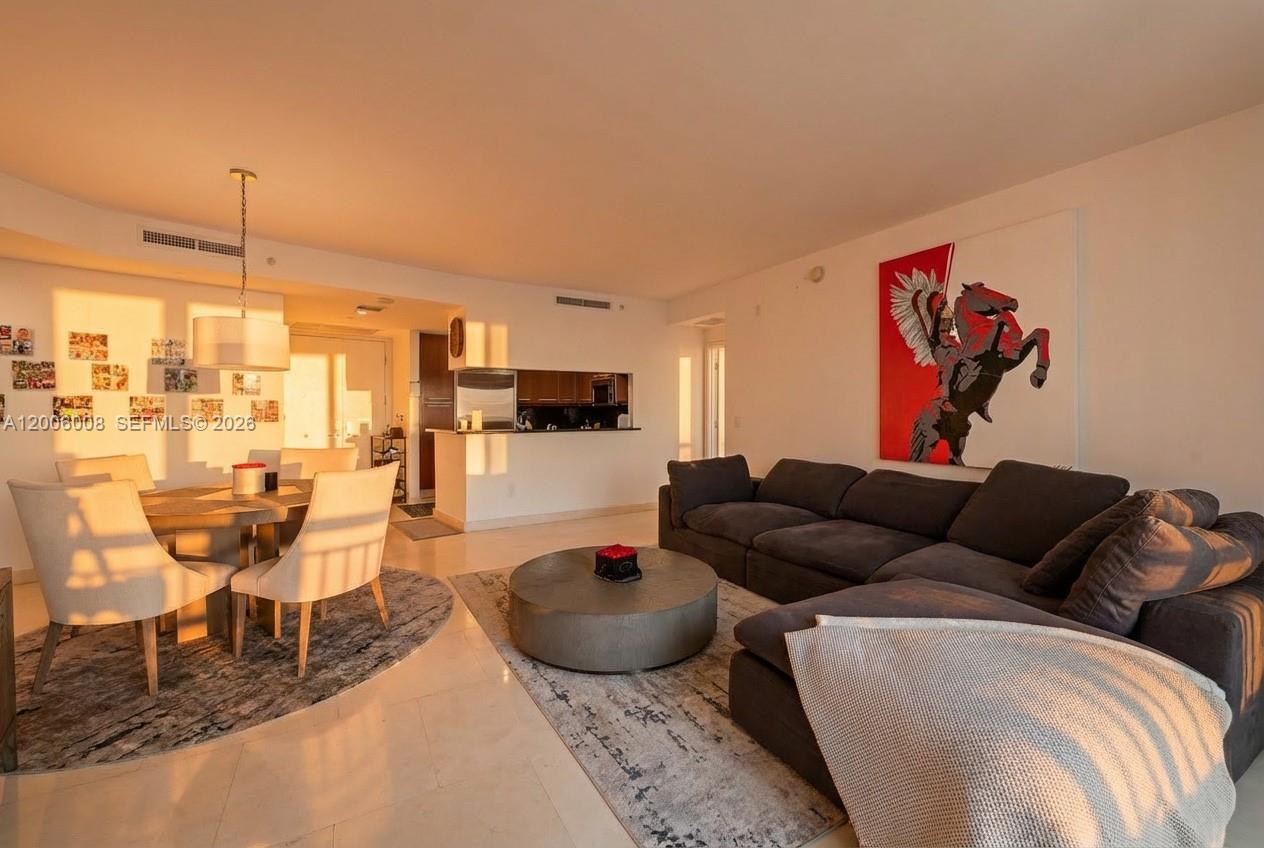 CARBONELL CONDO - Residential