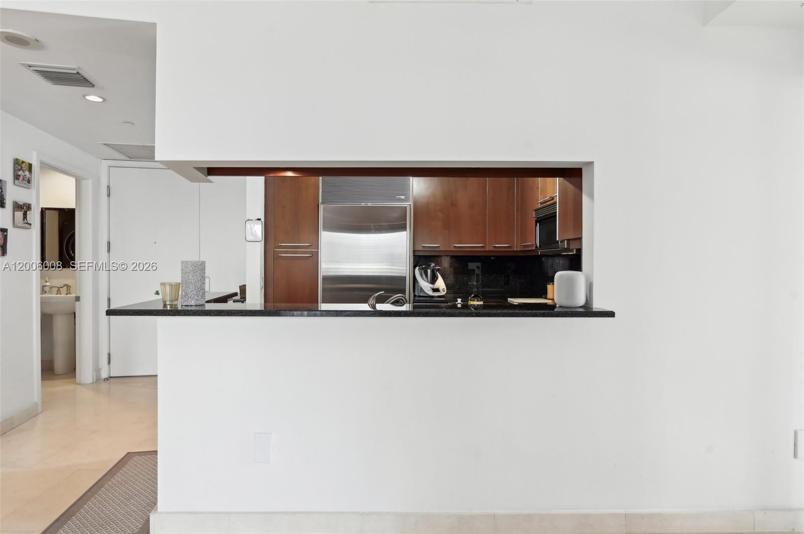 CARBONELL CONDO - Residential