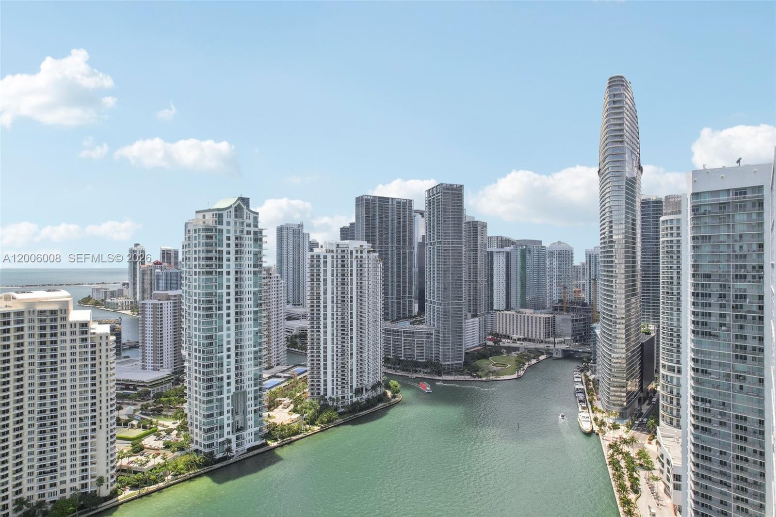 CARBONELL CONDO - Residential