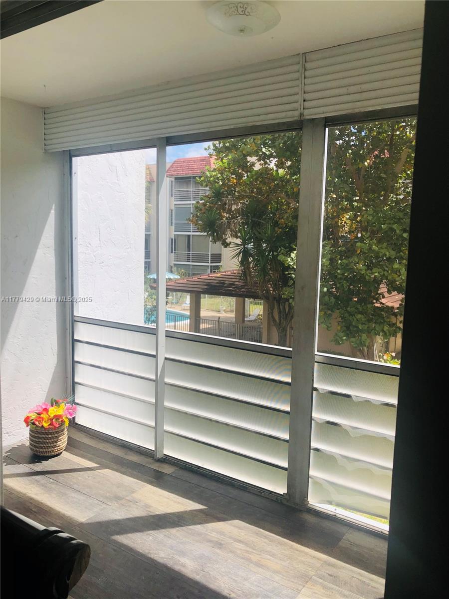 LAS VISTAS P-R IN INVERRA - Residential