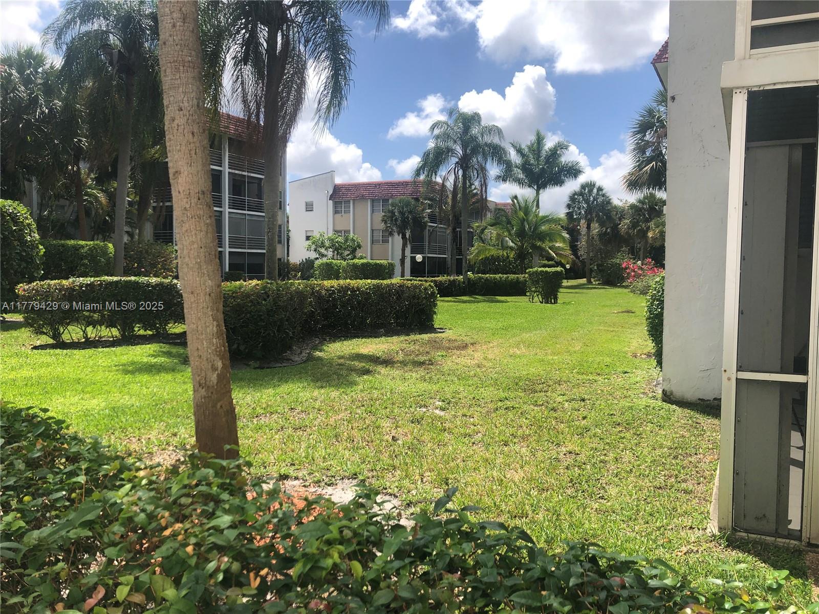LAS VISTAS P-R IN INVERRA - Residential