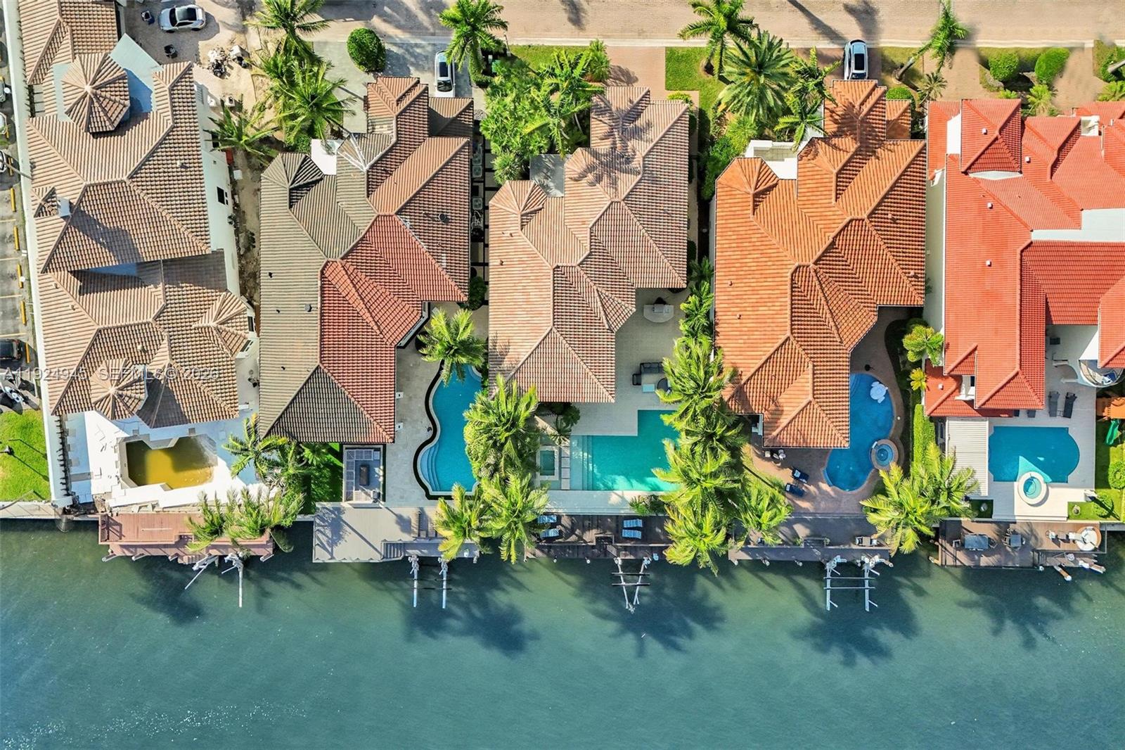THREE ISLANDS 3RD SECTION - Residential