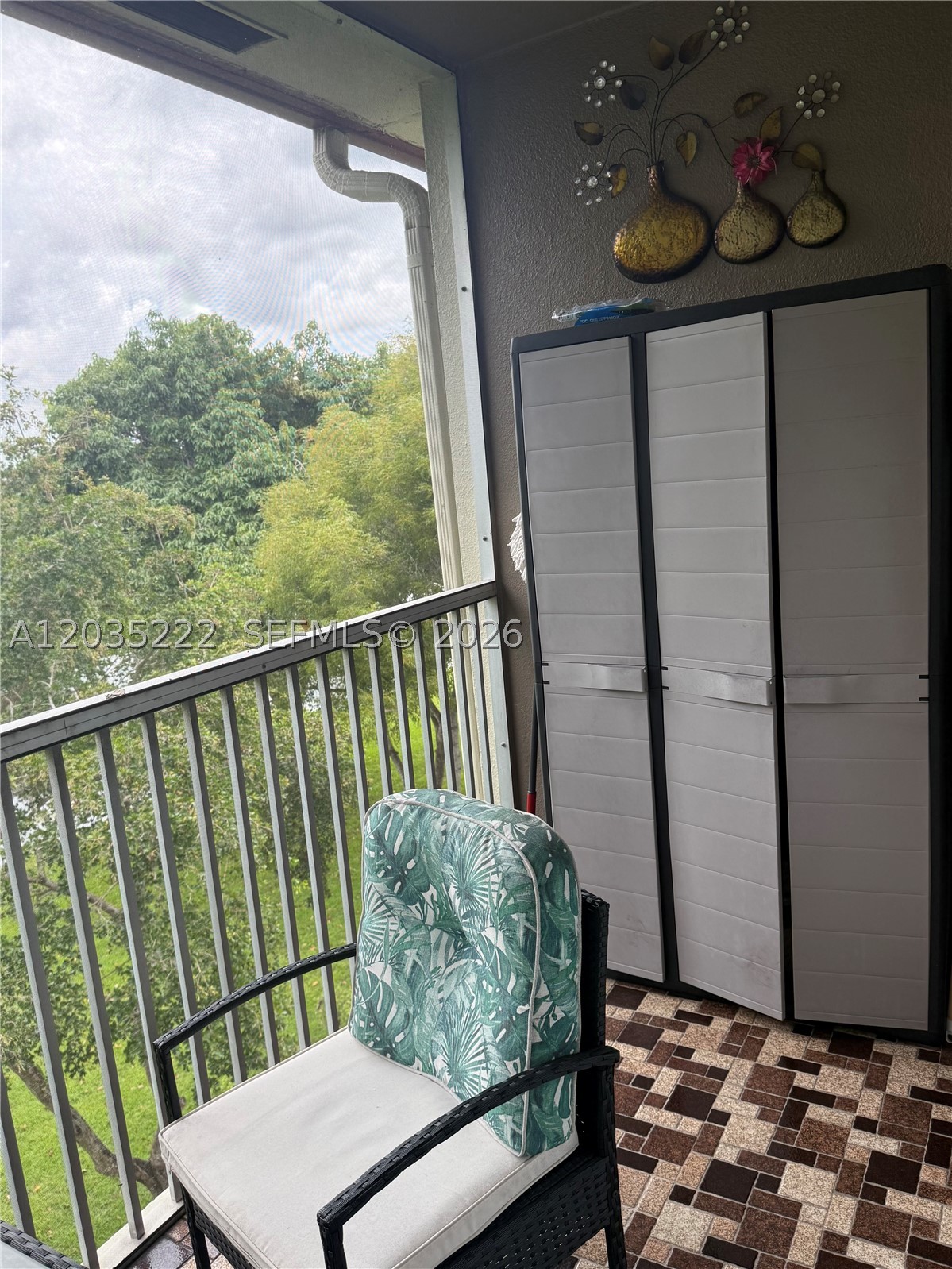 KINGSLEY AT CENTURY VILLA - Residential Lease