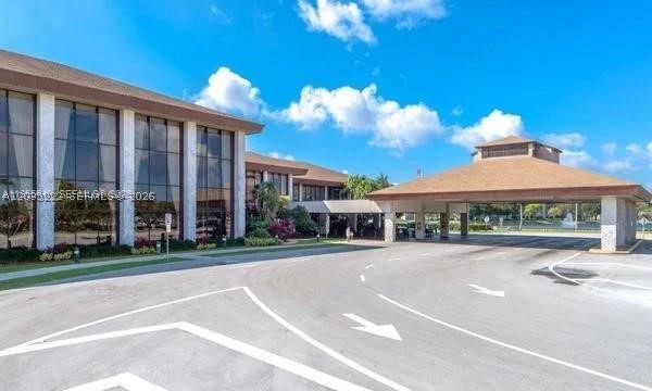 KINGSLEY AT CENTURY VILLA - Residential Lease