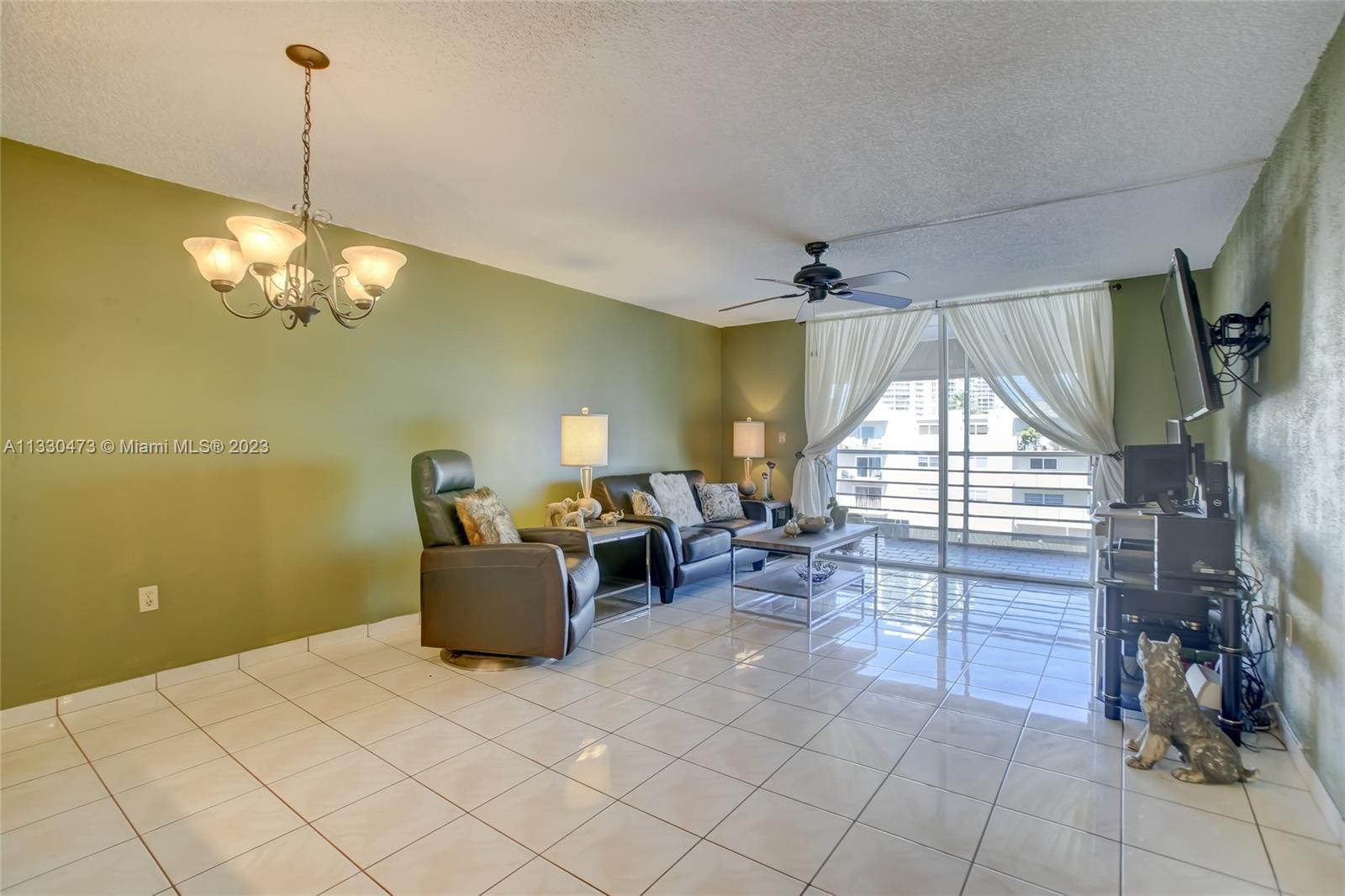 EDEN ISLES CONDO PART 3 - Residential
