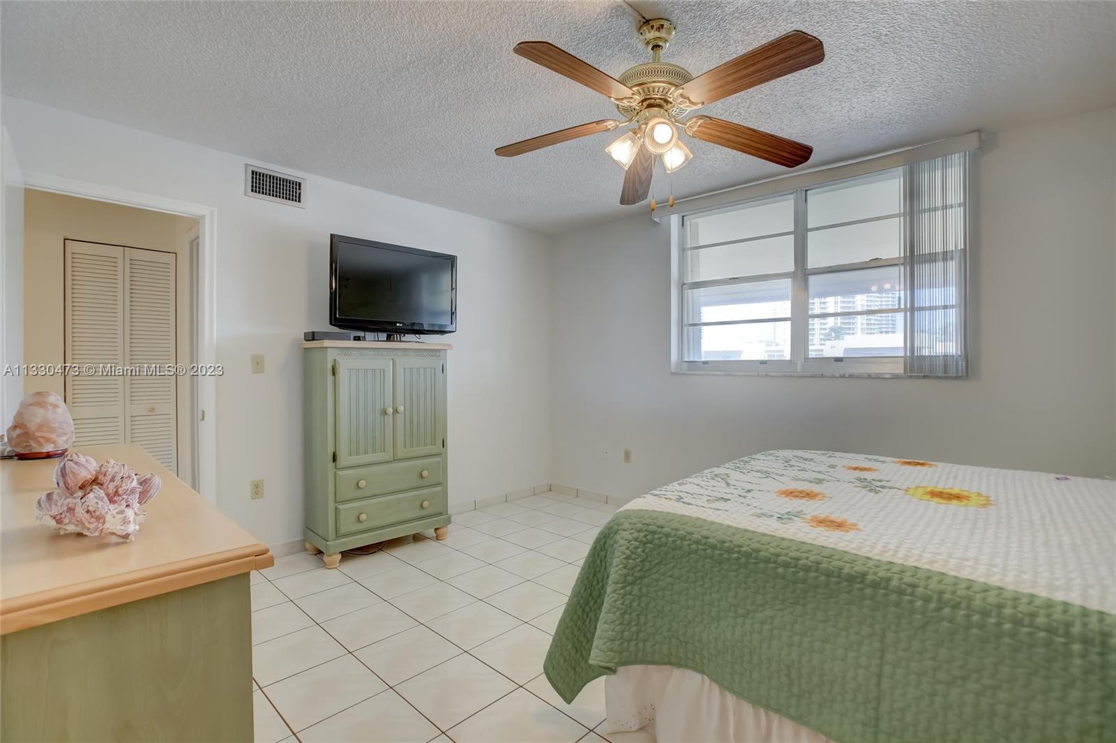EDEN ISLES CONDO PART 3 - Residential