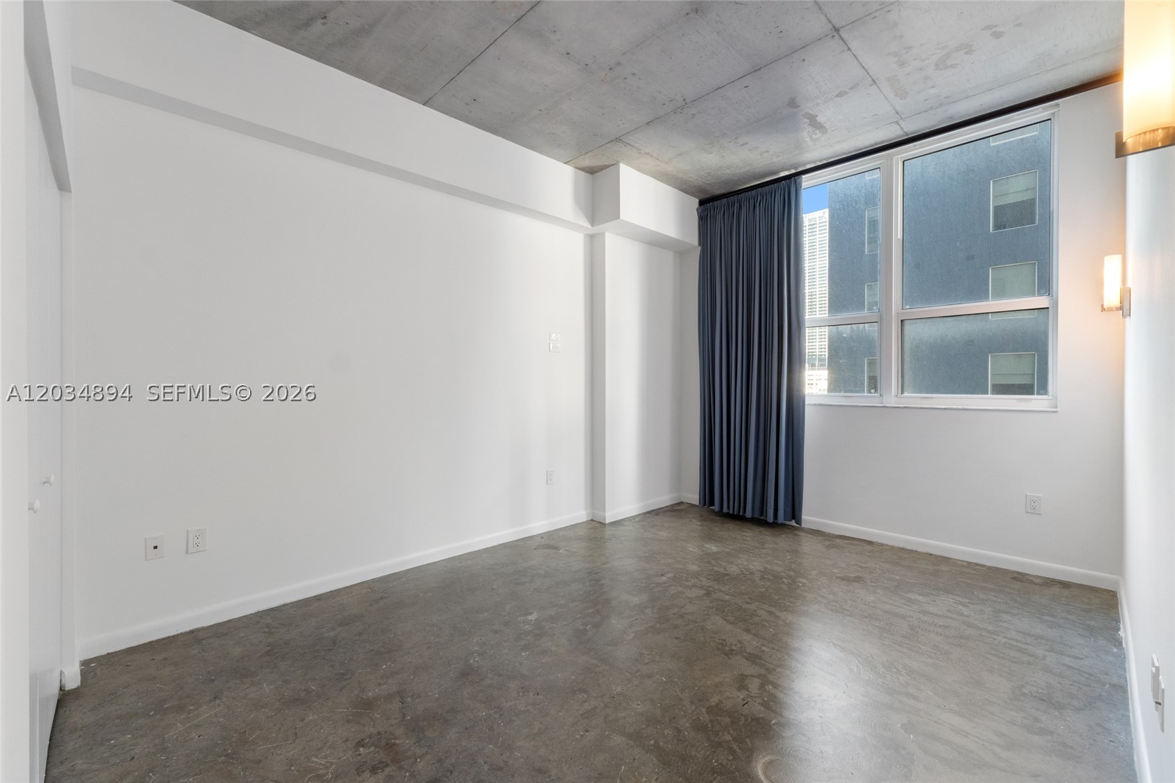 THE LOFT DOWNTOWN II COND - Residential