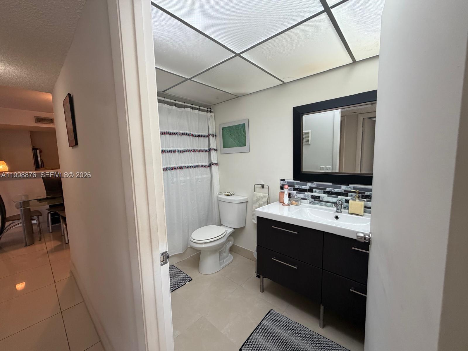 CARMEL LAKES CONDO NO 6 - Residential