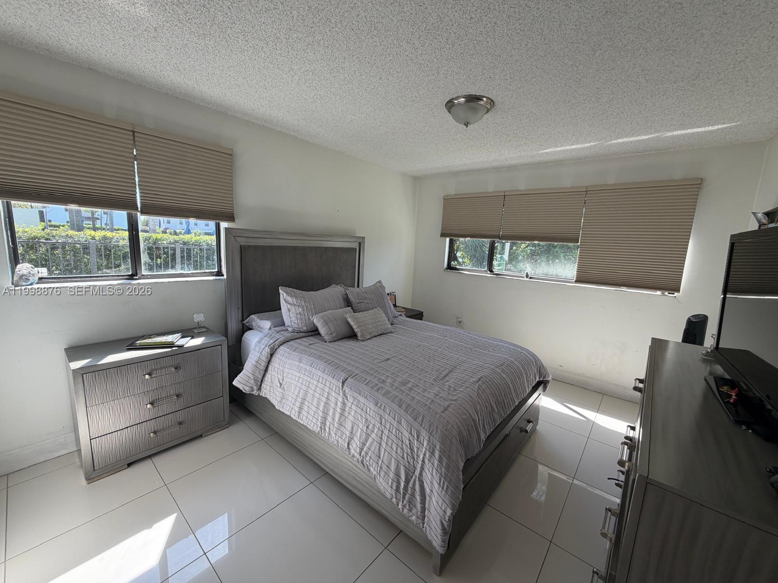 CARMEL LAKES CONDO NO 6 - Residential