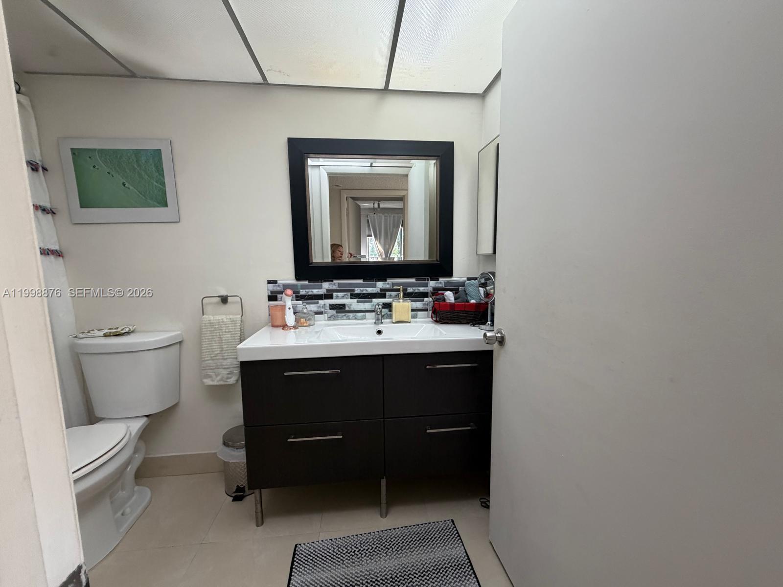 CARMEL LAKES CONDO NO 6 - Residential