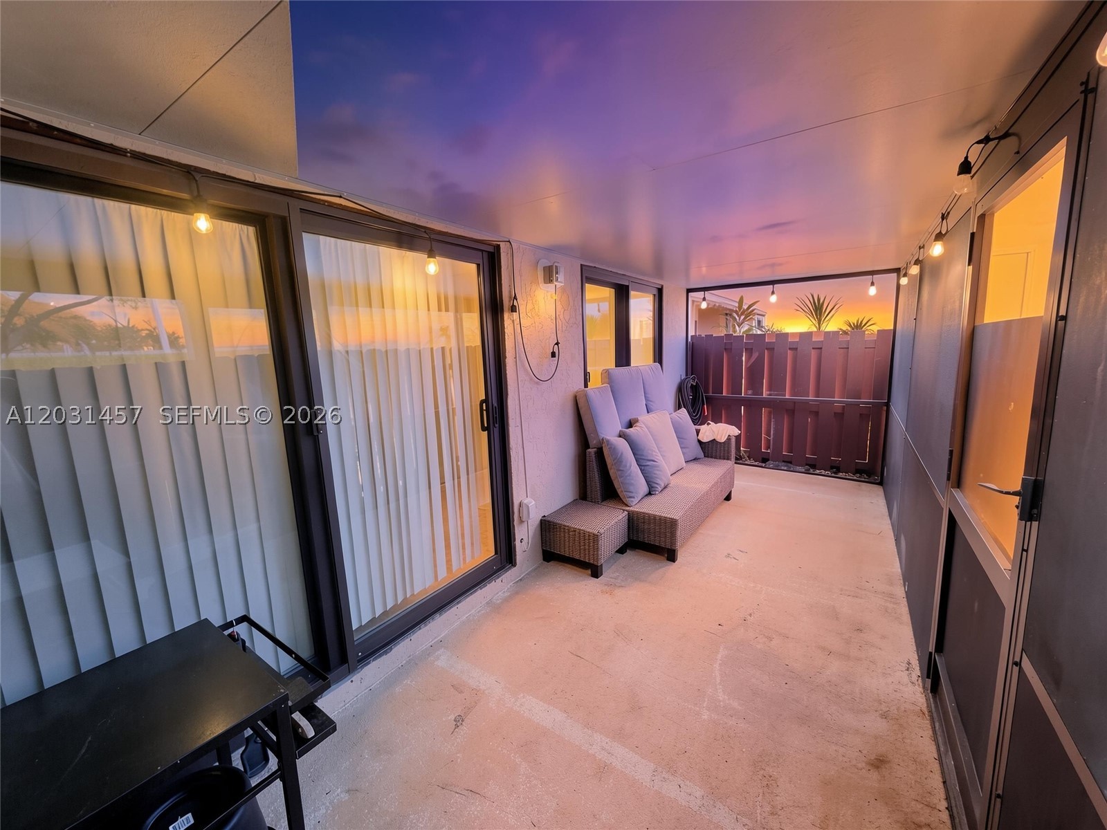 SUNRISE NOB HILL EAST - Residential