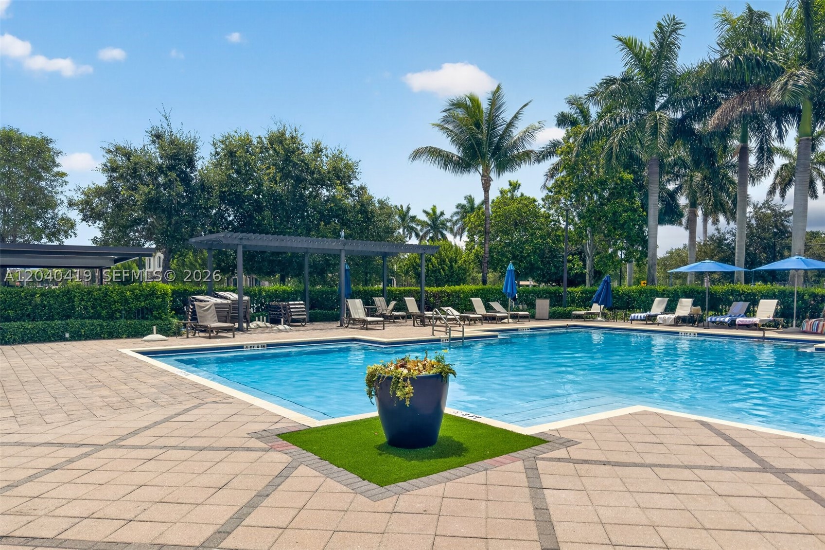 COCO PALM ESTATES - Residential