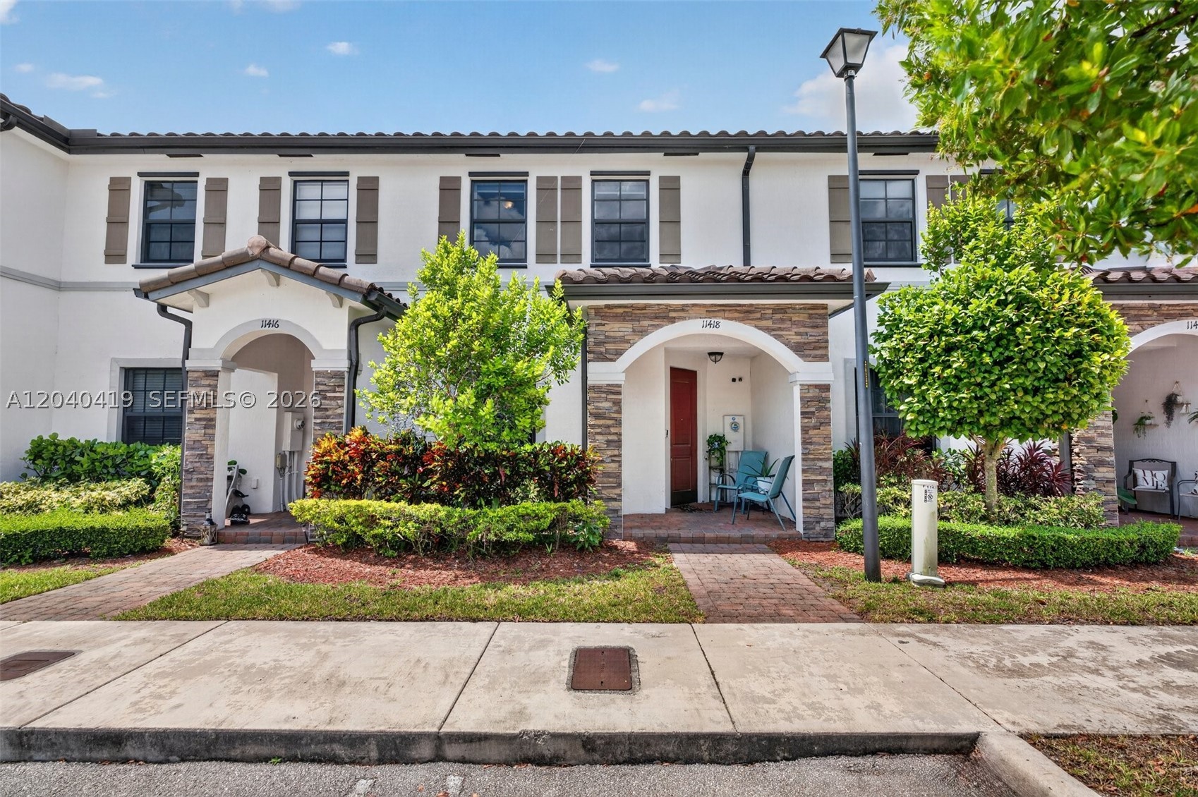 Welcome to this beautifull townhouse built in 2017 that feels almost new. Offers the perfect combination of comfort, convenience, and lifestyle. Featuring soaring high ceilings and a bright open-concept layout.
Recent updates provide peace of mind, including a newer A/C system (2024) and washer, dryer, and dishwasher replaced just a few months ago. Step outside to your private rear terrace, the perfect spot to relax, enjoy your morning coffee, or gather with family and friends. The home also features spacious walk-in closets providing ample storage throughout. Camera surveillance system is included. Residents enjoy beautiful amenities, including a swimming pool, children's pool, playground, basketball and volleyball courts, gazebos for celebrations, 24-hour security and abundant green areas throughout the neighborhood.
Location is a true highlight—situated just steps from Florida's Turnpike for easy commuting and within minutes of everyday conveniences including Aldi, Chick-fil-A, restaurants, shopping, and the popular Black Point Marina. A fantastic opportunity to own a spacious home in a vibrant community with exceptional amenities and unbeatable accessibility.