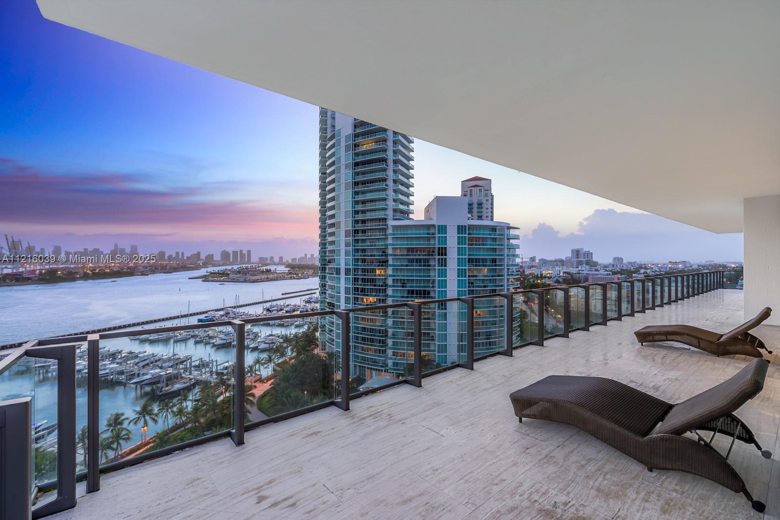 APOGEE CONDO - Residential