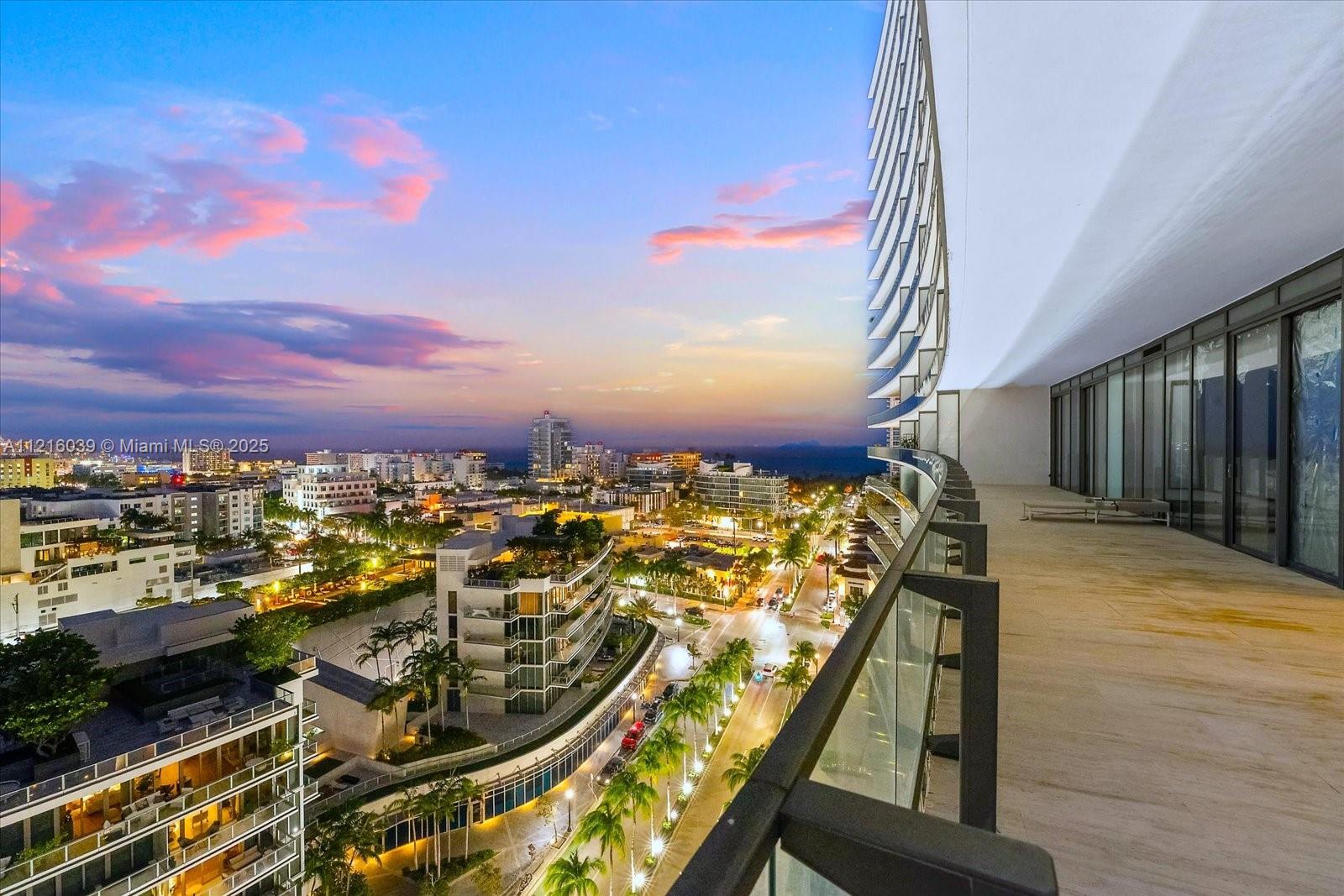 APOGEE CONDO - Residential