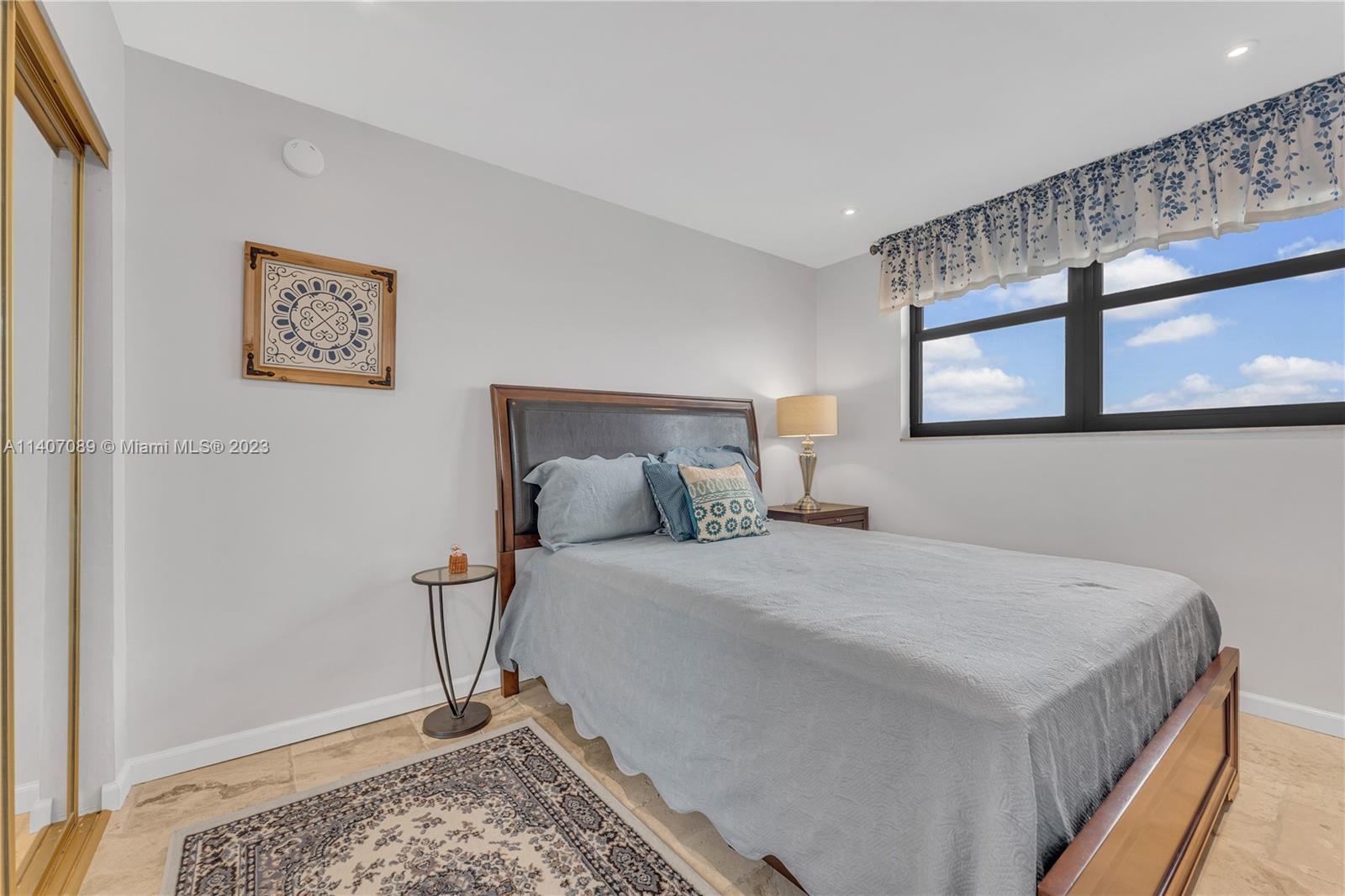 WATERBURY CONDO - Residential