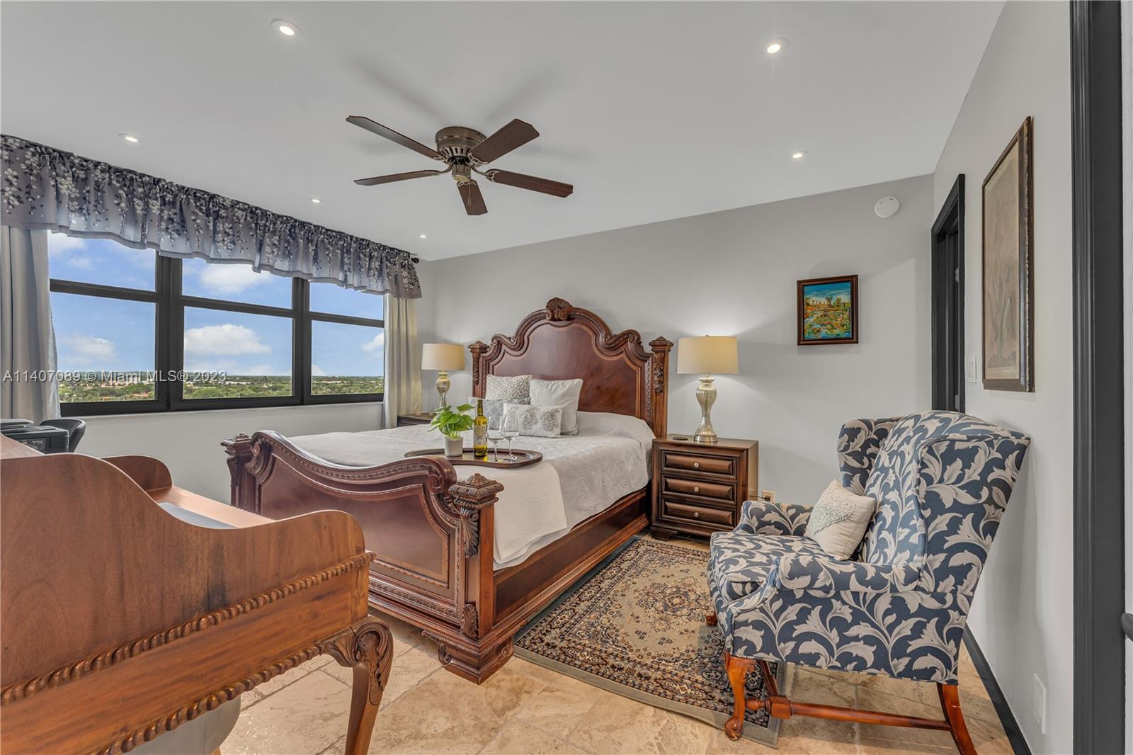WATERBURY CONDO - Residential