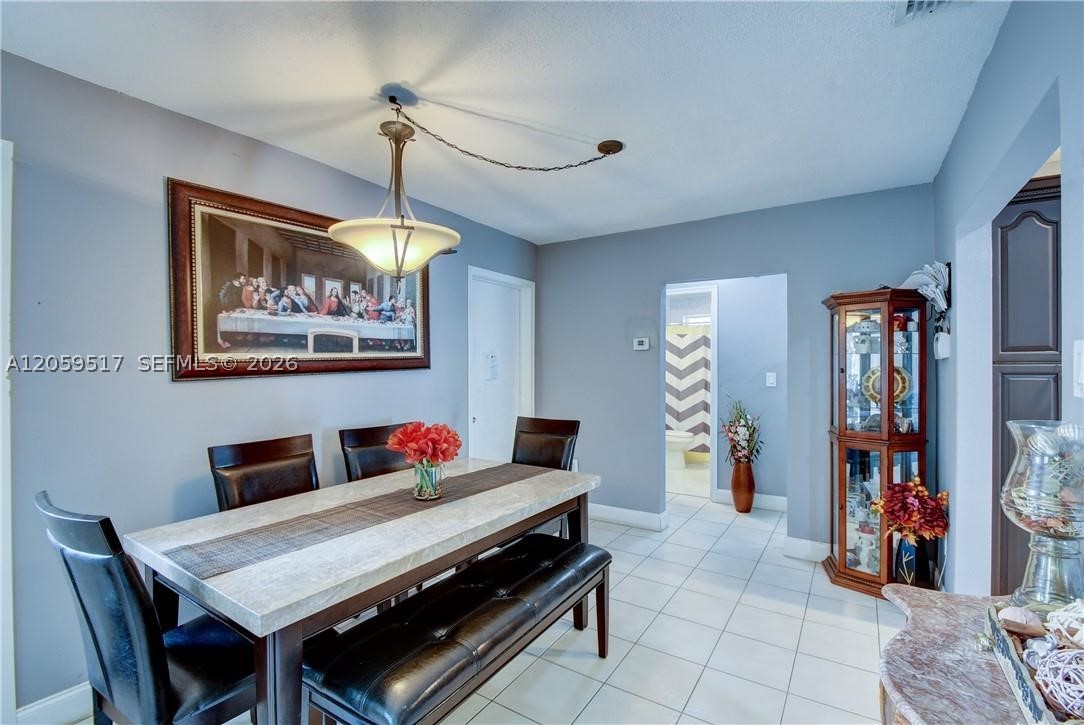 SUNRISE GOLF VILLAGE THIR - Residential