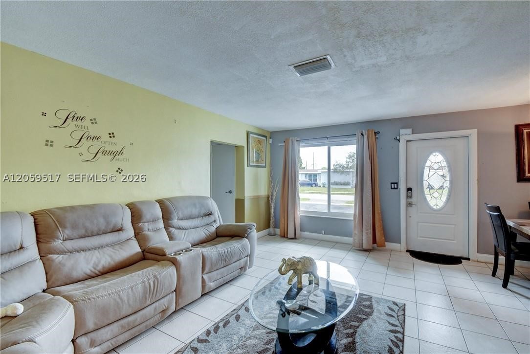 SUNRISE GOLF VILLAGE THIR - Residential
