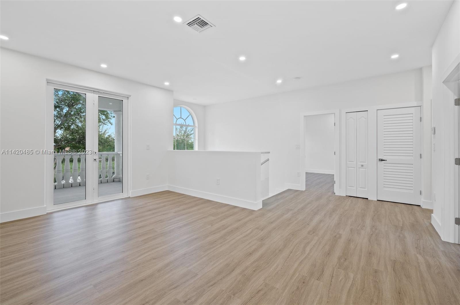GRAVERAN ESTATES - Residential