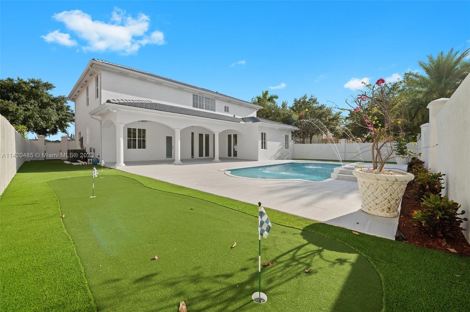 GRAVERAN ESTATES - Residential