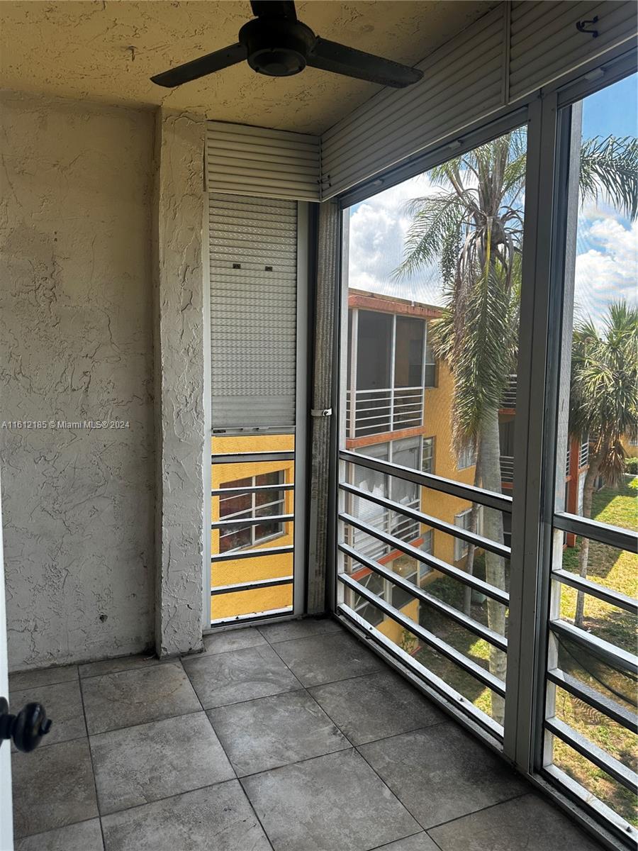 HERITAGE CIRCLE CONDO - Residential