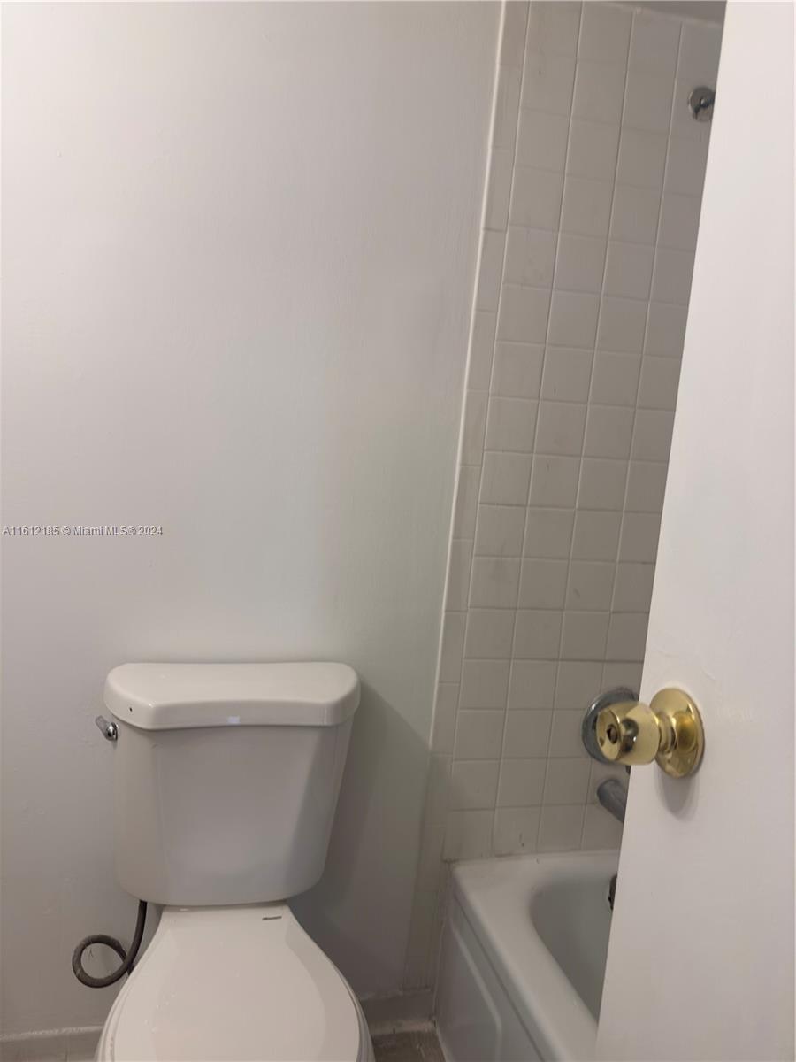 HERITAGE CIRCLE CONDO - Residential