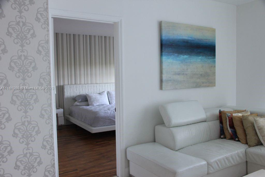 ONE FIFTY ONE @ BISCAYNE C - Residential