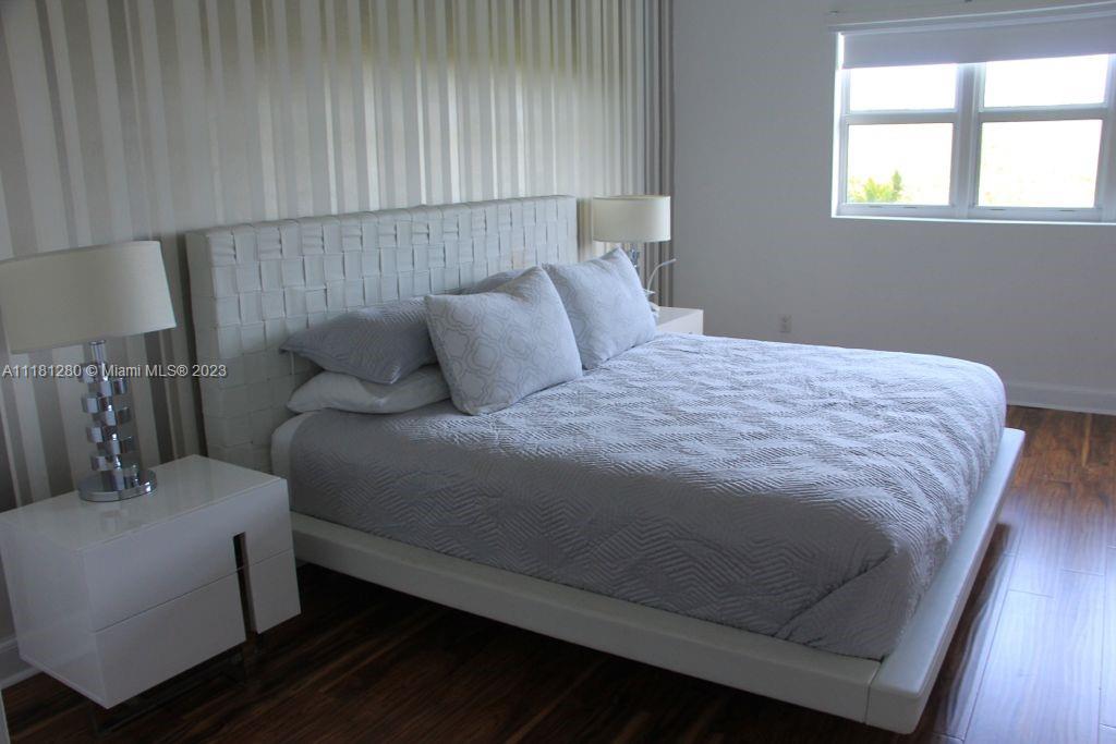 ONE FIFTY ONE @ BISCAYNE C - Residential