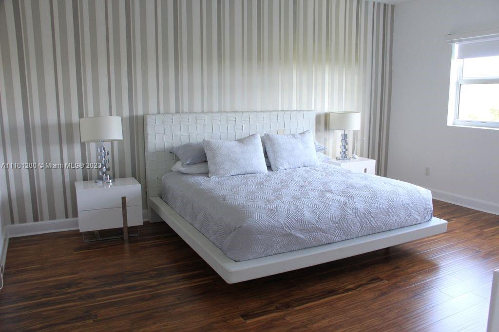 ONE FIFTY ONE @ BISCAYNE C - Residential