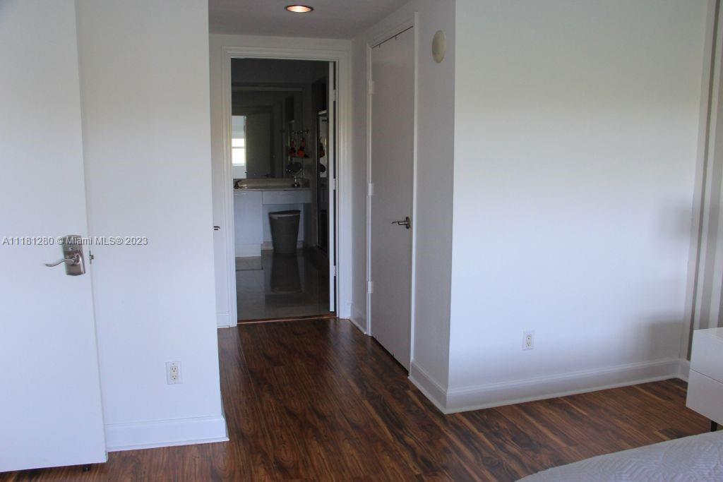 ONE FIFTY ONE @ BISCAYNE C - Residential