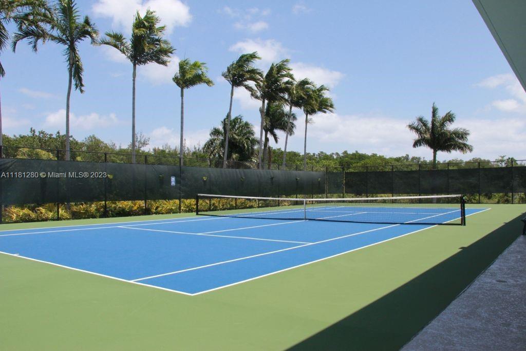 ONE FIFTY ONE @ BISCAYNE C - Residential