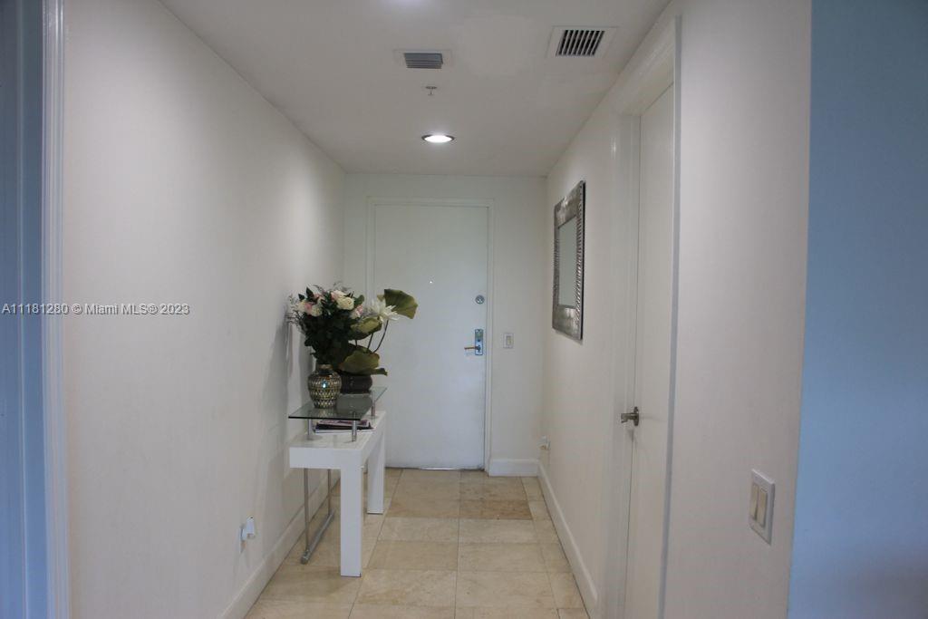 ONE FIFTY ONE @ BISCAYNE C - Residential