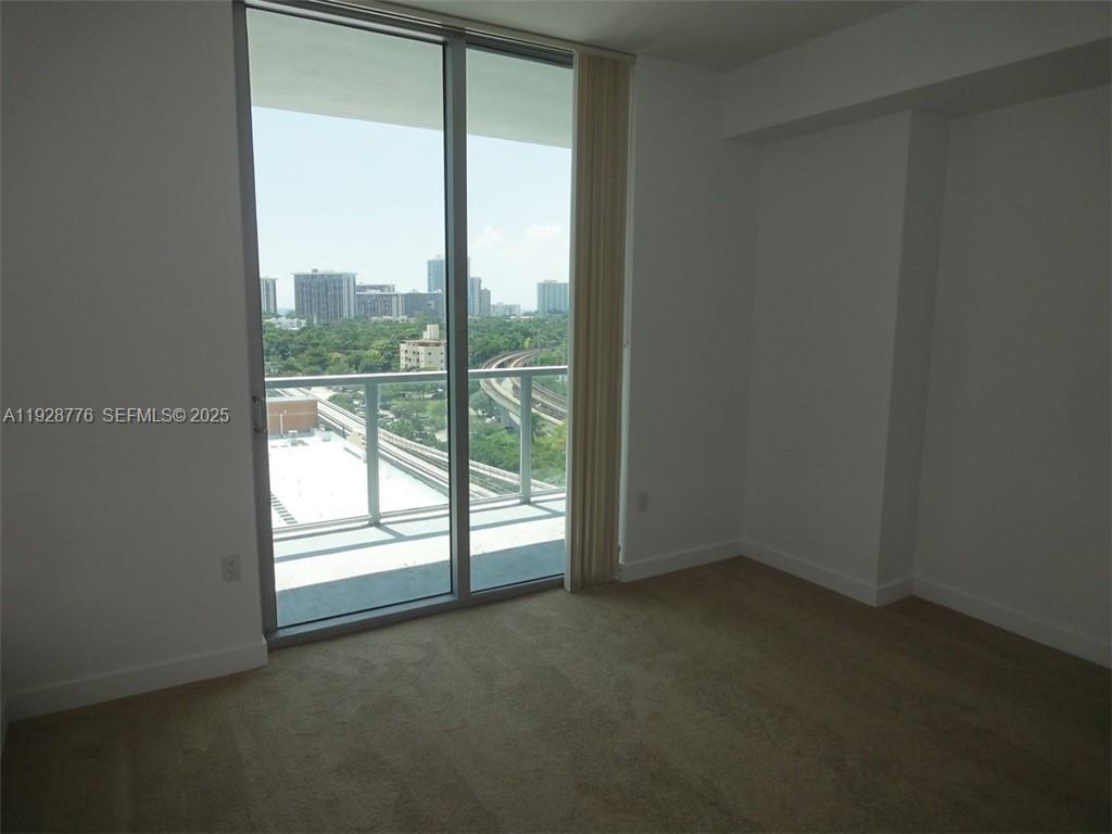 AXIS ON BRICKELL - Residential