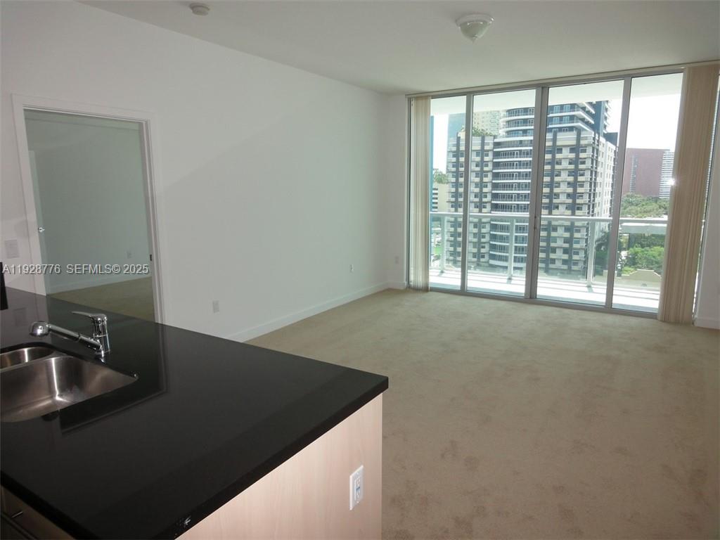 AXIS ON BRICKELL - Residential