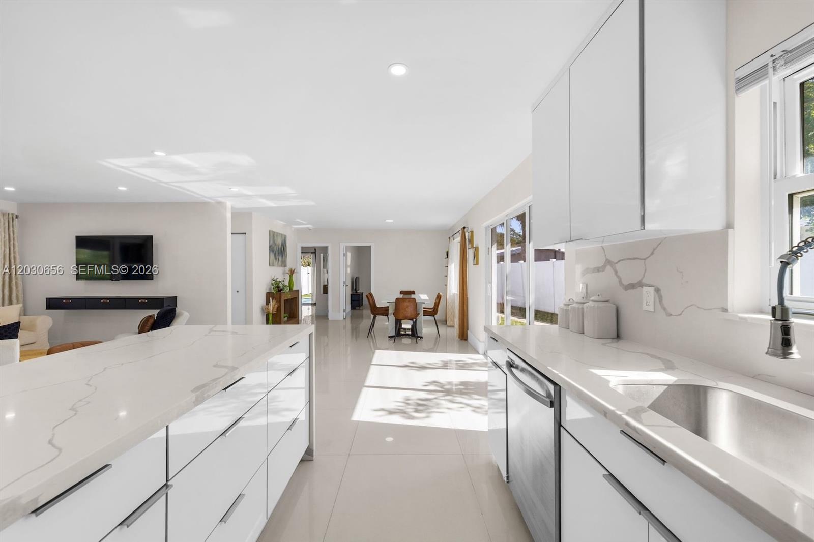 TROPICAL MANORS ADD - Residential Lease