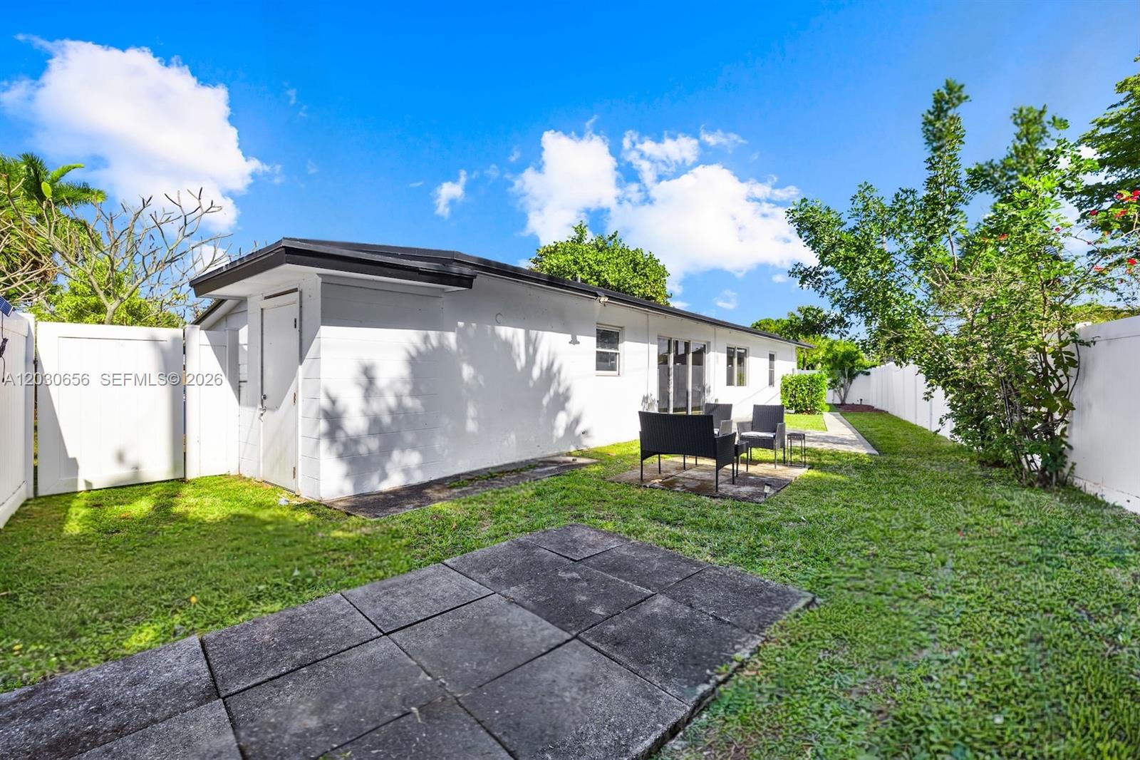 TROPICAL MANORS ADD - Residential Lease