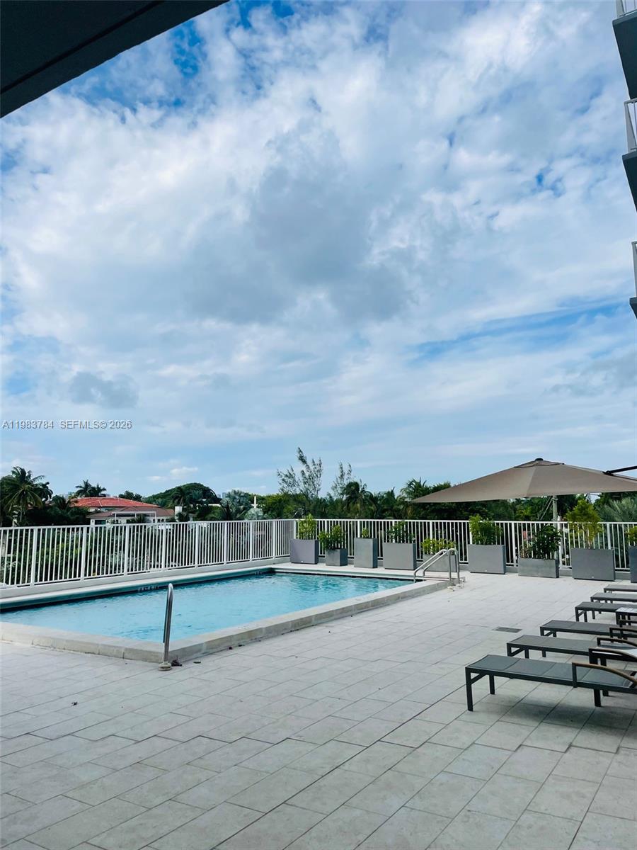 CLEARVIEW TOWERS CONDO - Residential